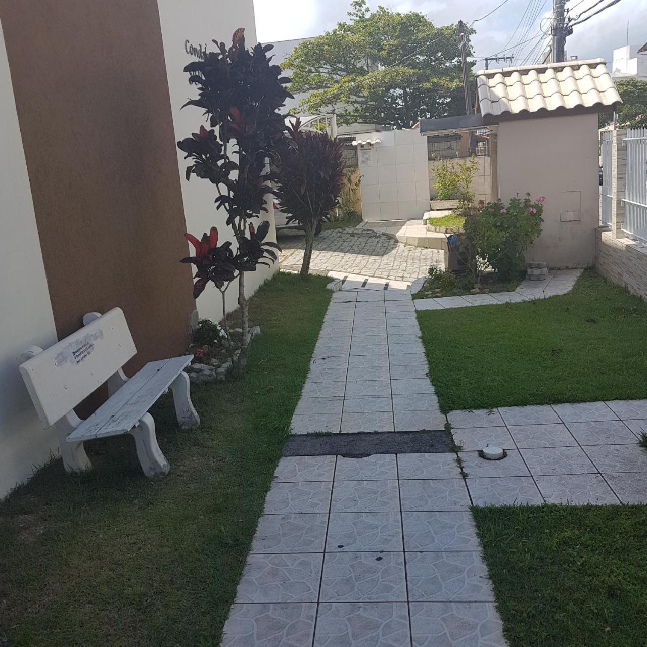 Solar Norte No Centro Dos Ingleses A 100 Metros Da Praia ฟลอเรียนอโปลิส ภายนอก รูปภาพ